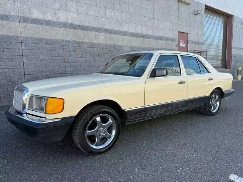 1982 Mercedes-Benz 300-Series SD