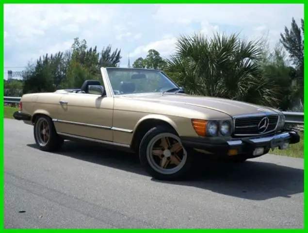 1982 Mercedes-Benz 300-Series 2 Dr Convertible