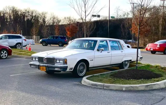 1982 Oldsmobile Ninety-Eight REGENCY