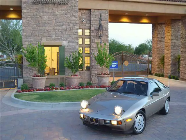 1982 Porsche 928 S