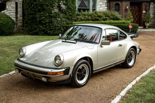 1982 Porsche 911 SC COUPE