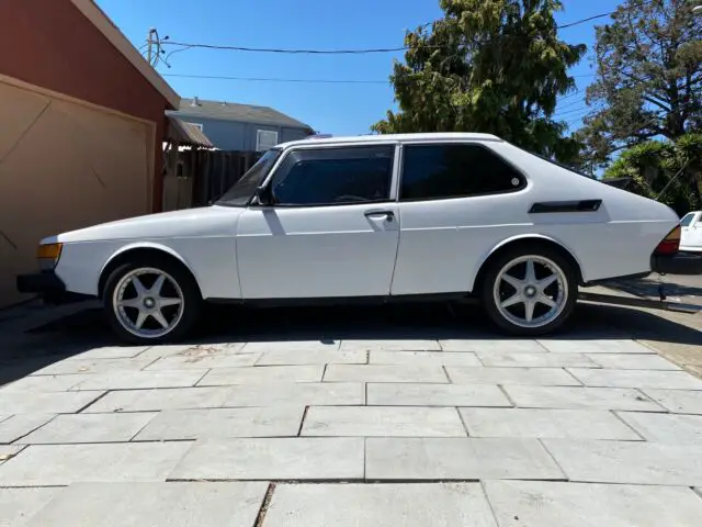 1982 Saab 900 Turbo 8 Valve