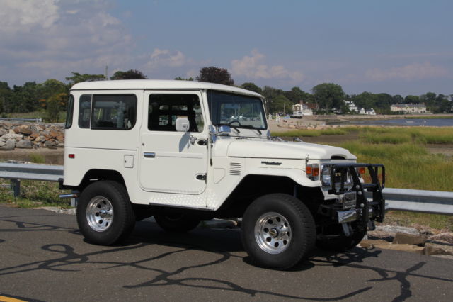 1982 Toyota Land Cruiser Base Sport Utility 2-Door