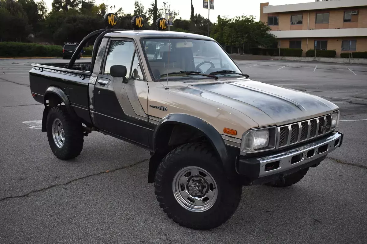 1982 Toyota Pickup RN38