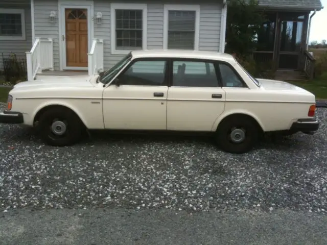 1982 Volvo 240