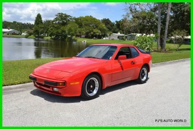 1983 Porsche 944 Base 2dr Hatchback