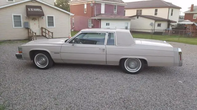 1983 Cadillac DeVille Grey