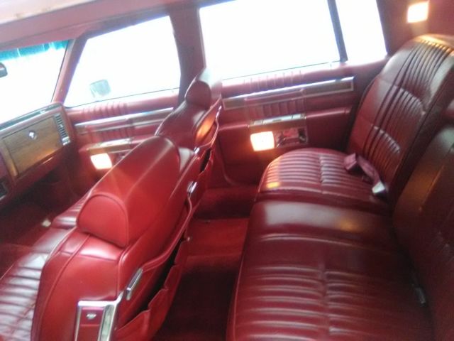 1983 Cadillac DeVille Leather