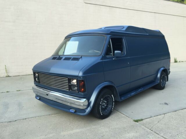 1983 Dodge Ram Van