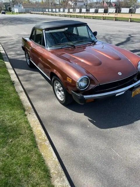 1983 Fiat 124 Spider