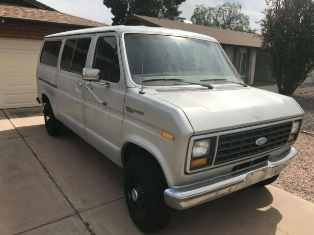 1983 Ford E-Series Van