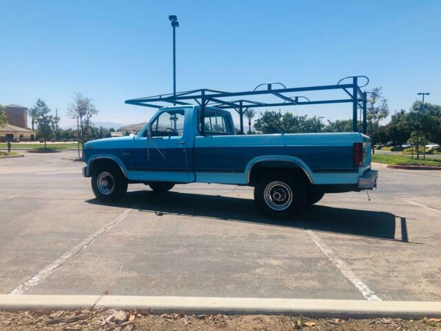 1983 Ford F-250 Automatic 2WD