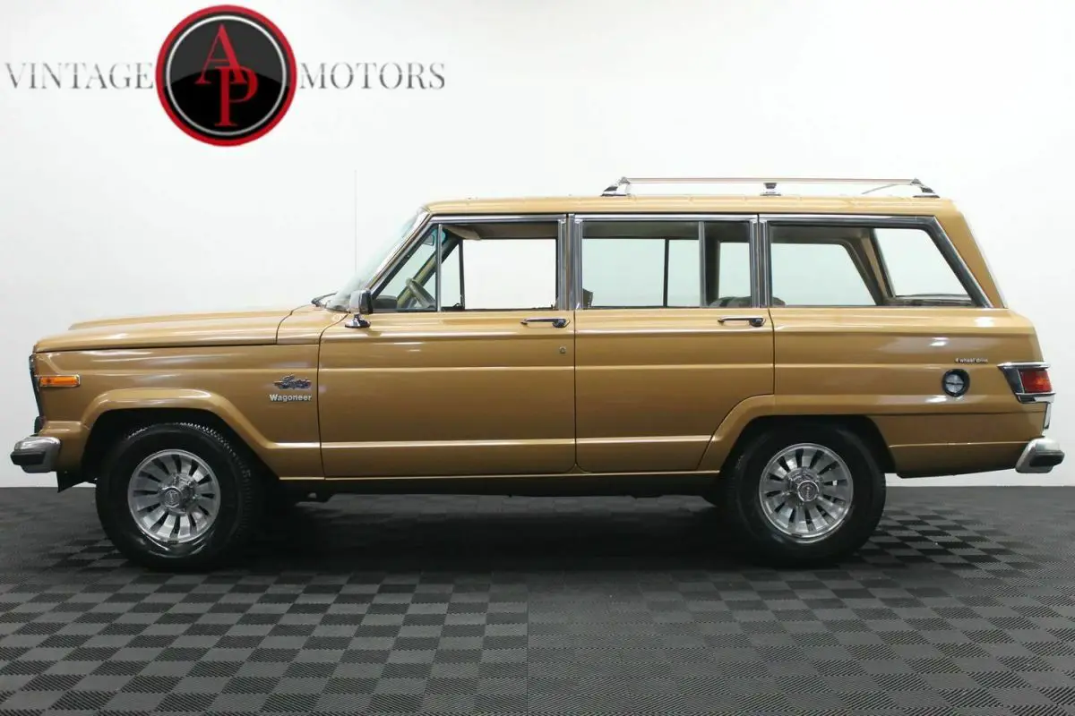 1983 Jeep Wagoneer RARE â€œLIMITEDâ€ V8 75K MILES!