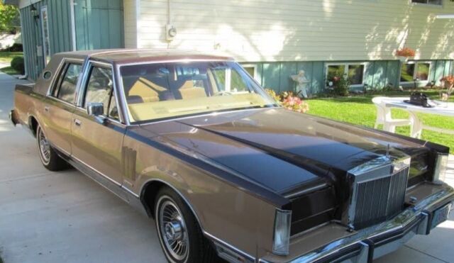 1983 Lincoln Continental Mark VI