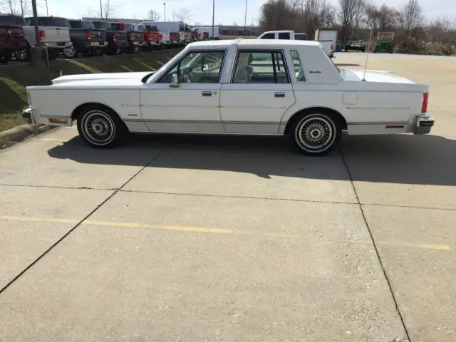 1983 Lincoln Town Car Signature Series