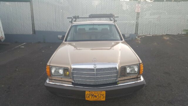 1983 Mercedes-Benz 300-Series