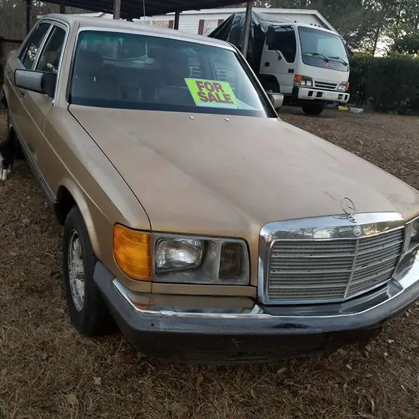 1983 Mercedes-Benz 300-Series