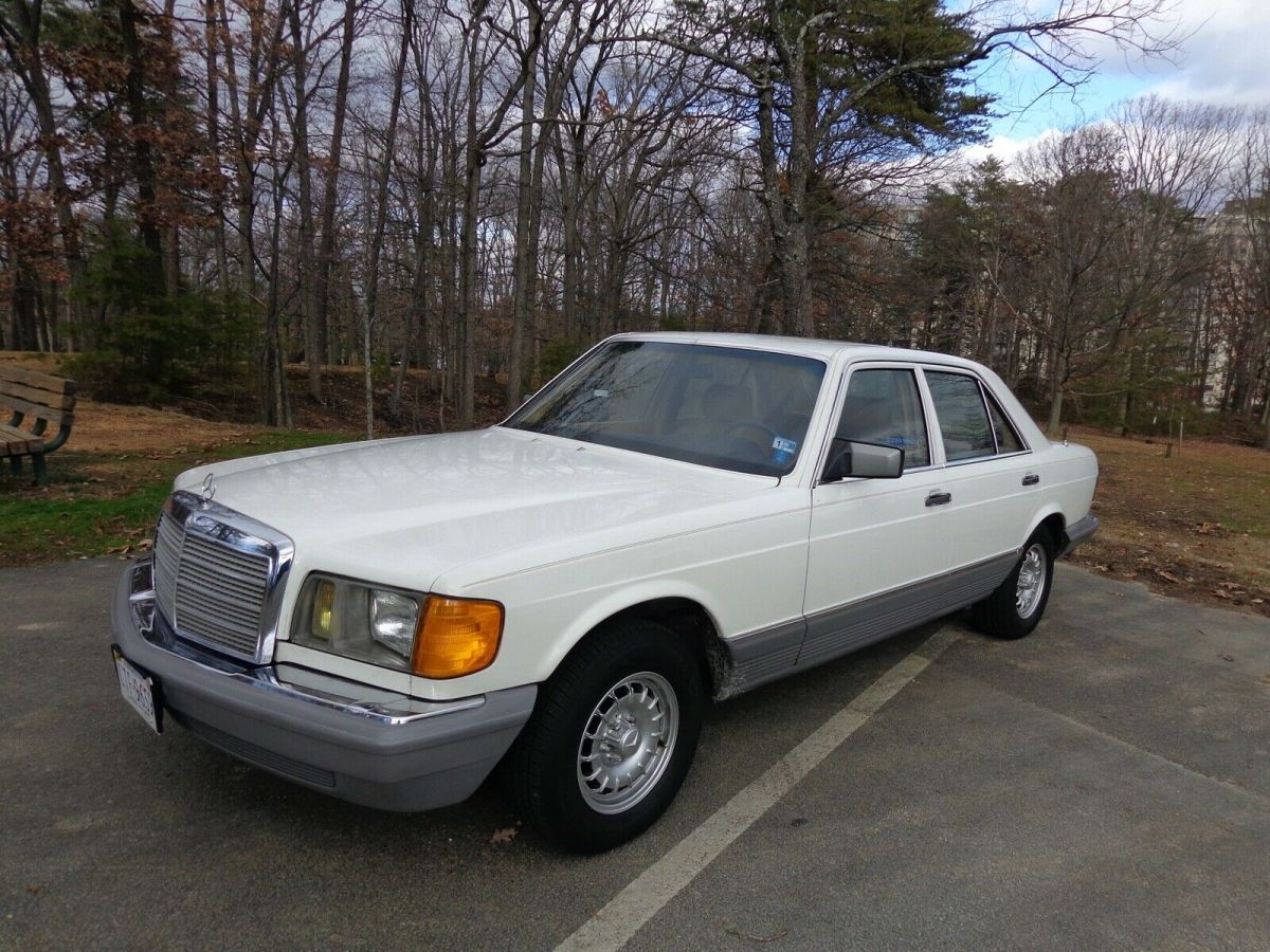 1983 Mercedes-Benz 300-Series