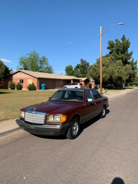 1983 Mercedes-Benz 300-Series