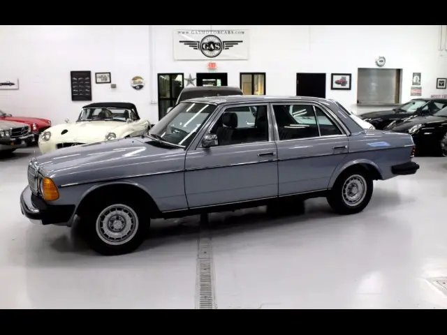 1983 Mercedes-Benz 300 Series 300D-T