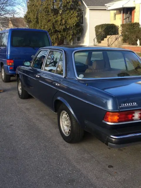 1983 Mercedes-Benz 300-Series