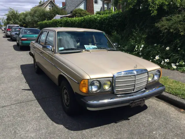 1983 Mercedes-Benz 300-Series