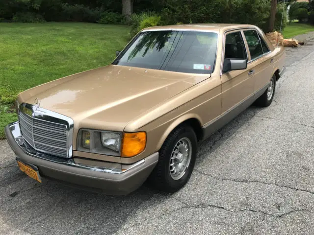 1983 Mercedes-Benz 300-Series