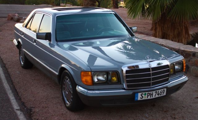 1983 Mercedes-Benz 300-Series