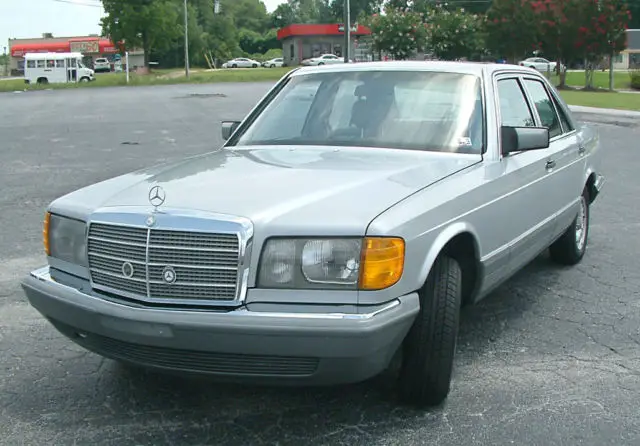 1983 Mercedes-Benz 300-Series