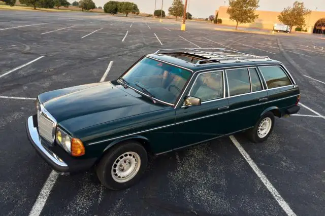 1983 Mercedes-Benz 300-Series TD-T