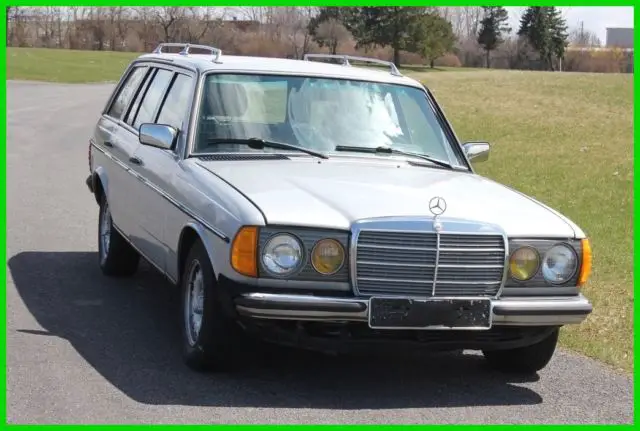 1983 Mercedes-Benz 300-Series