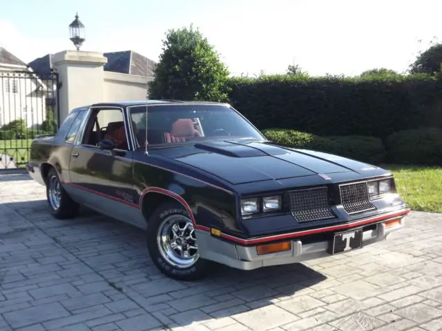 1983 Oldsmobile Cutlass HURST 15TH ANNIVERSARLY EDITION