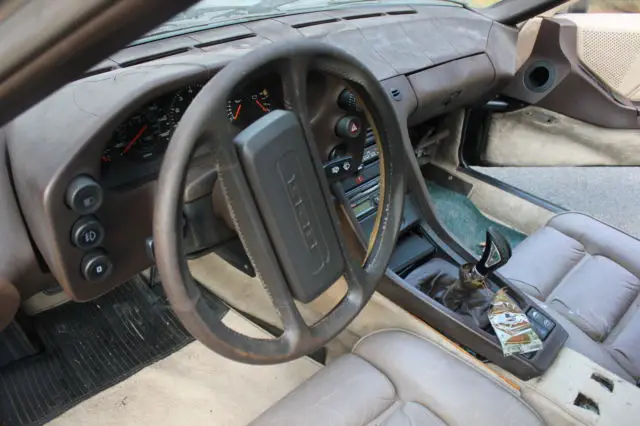 1983 Porsche 928 2 DOOR