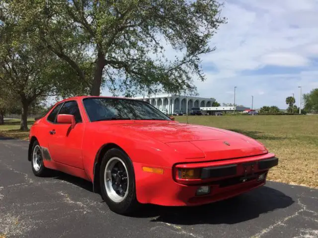 1983 Porsche 944 Base Coupe 2-Door