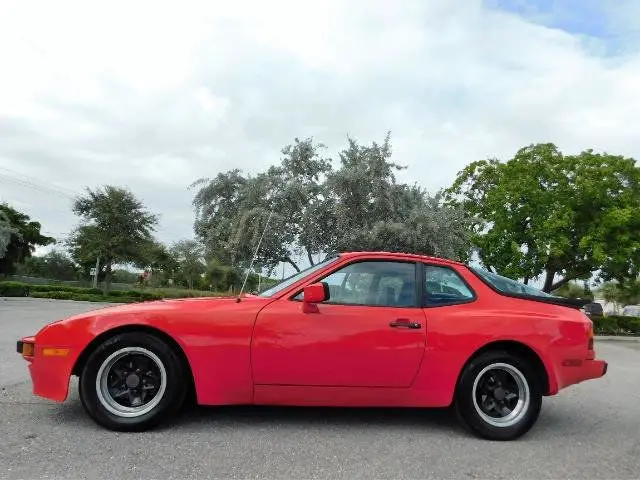 1983 Porsche 944 Base Coupe 2-Door