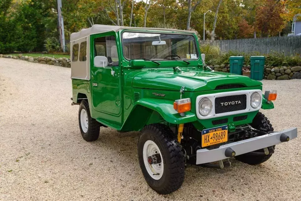 1983 Toyota Land Cruiser RESTORED 1983 TOYOTA LAND CRUISER FJ 40