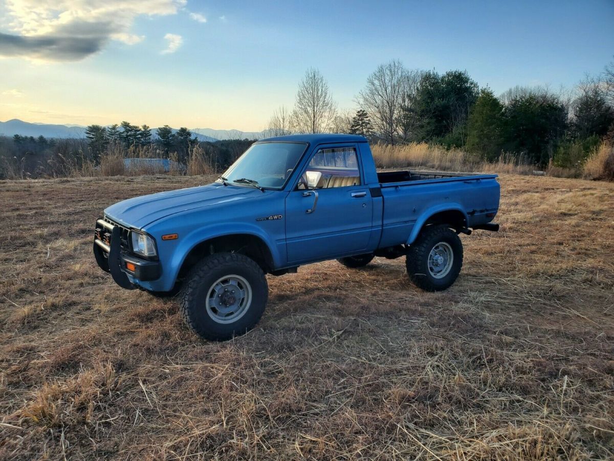 1983 Toyota Pickup short bed 4x4