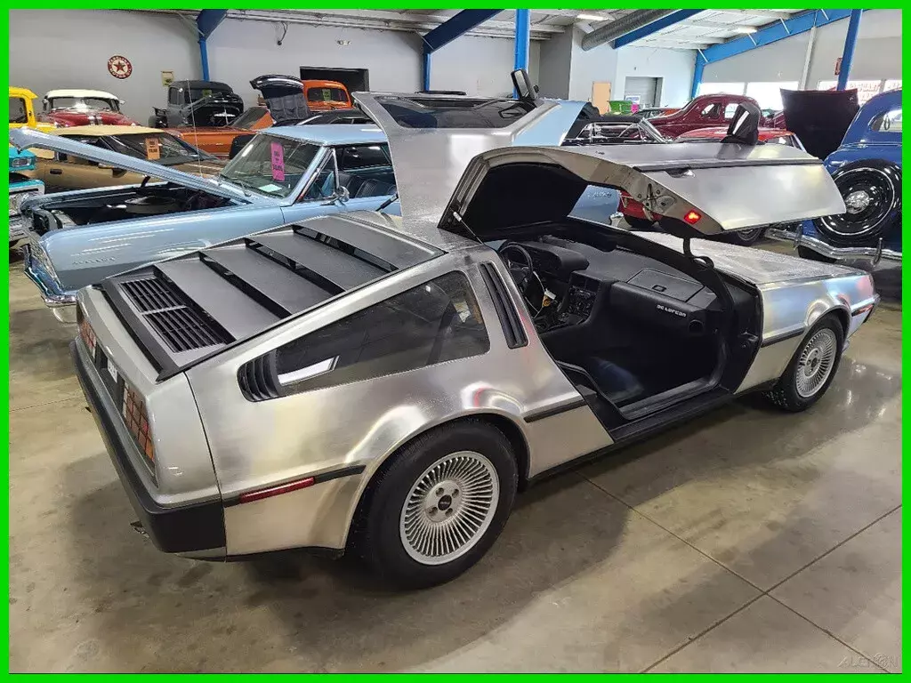 1983 DeLorean DMC-12