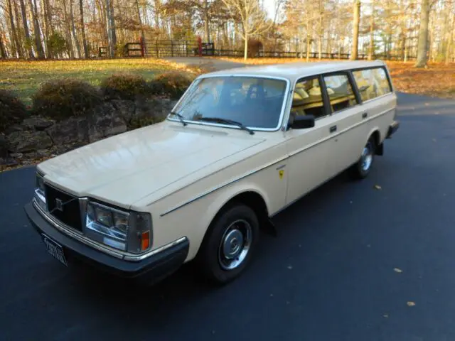 1983 Volvo 240 DL wagon