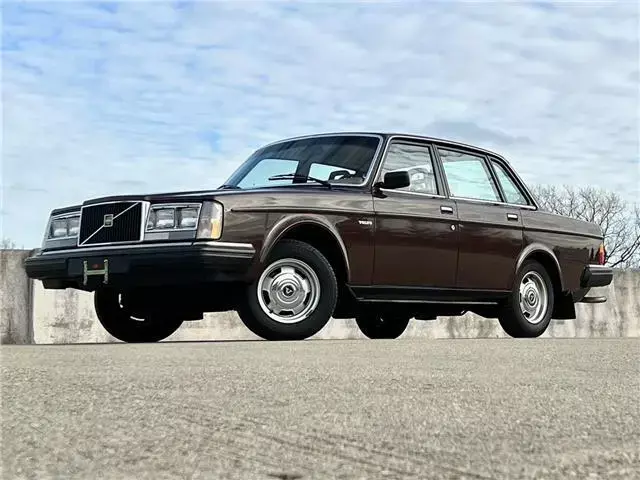 1983 Volvo DL DL