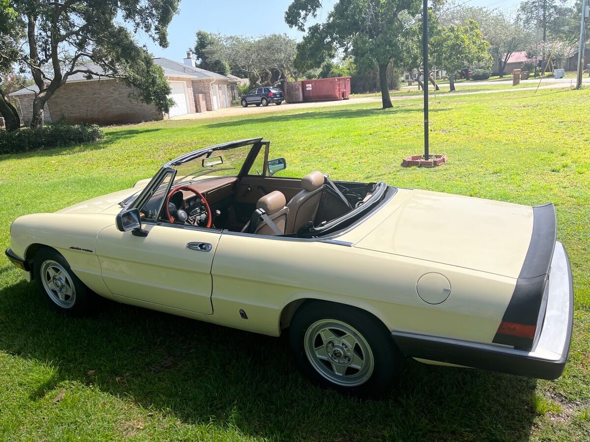 1984 Alfa Romeo Spider 2000 SPIDER