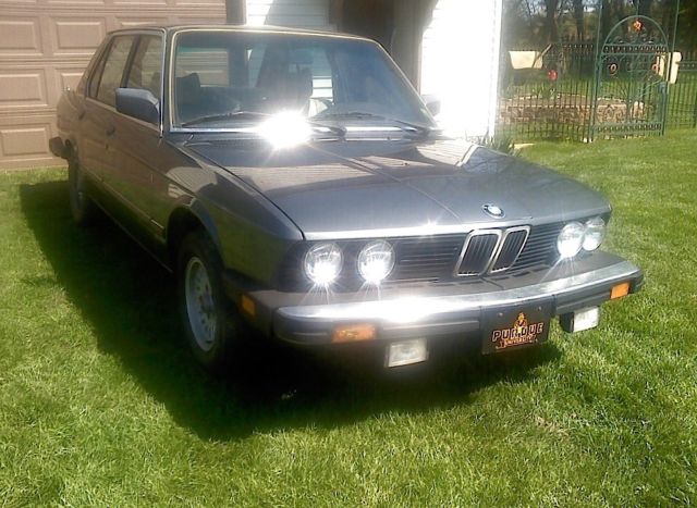 1984 BMW 5-Series Silver
