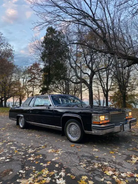 1984 Cadillac Fleetwood BROUGHAM