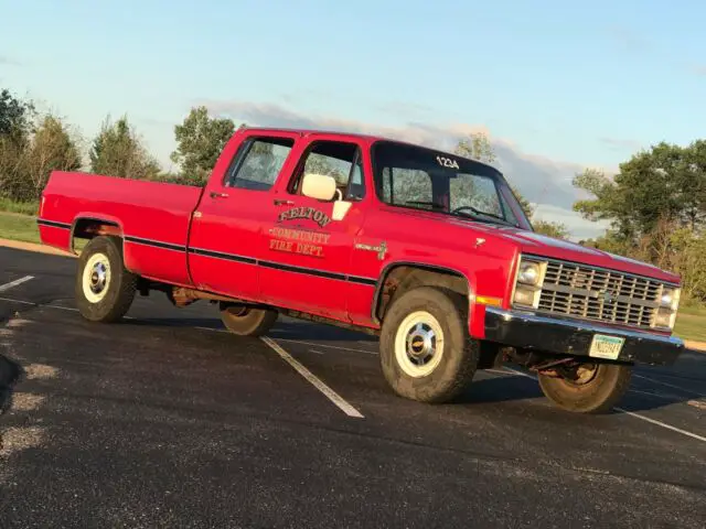 1984 Chevrolet C/K Pickup 3500 C30 Custom Deluxe 3+3