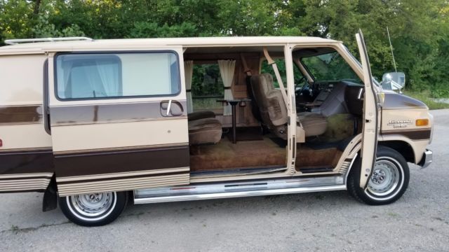 1984 Chevrolet G20 Van ADVANTAGE Conversion