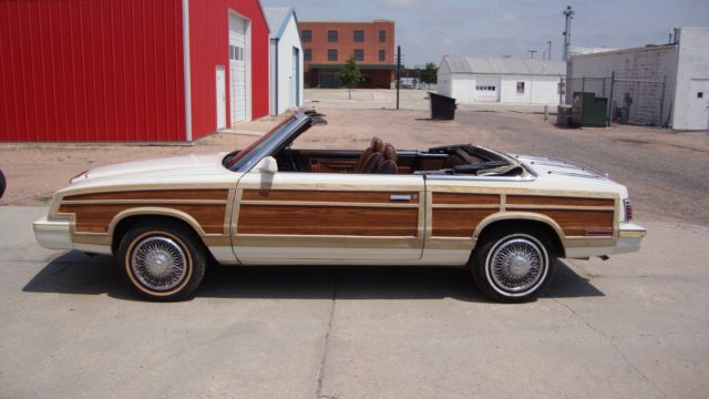 1984 Chrysler LeBaron WOODY