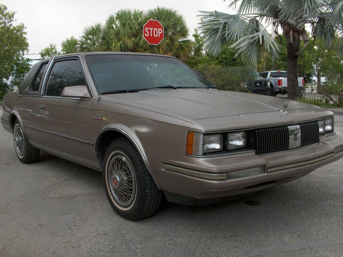 1984 Oldsmobile Ciera Holiday Coupe