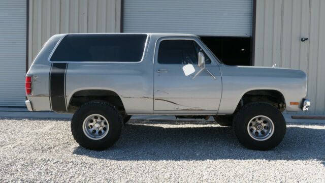 1984 Dodge Ram Charger 360 V8 4X4! RUST FREE CA TRUCK!