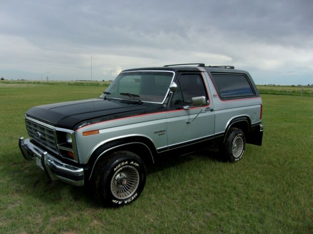 1984 Ford Bronco Lariat