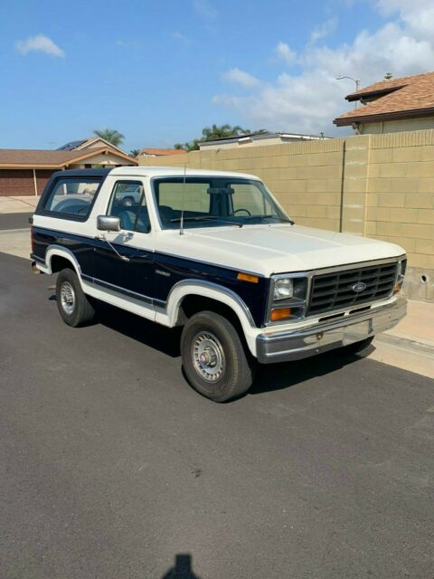 1984 Ford Bronco Custom